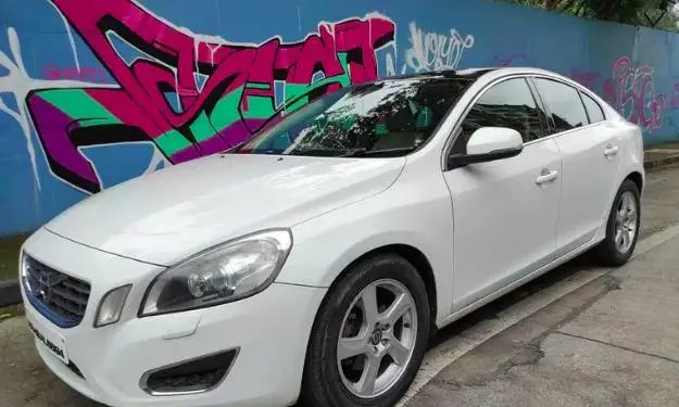 Volvo S60 Summum D3 2012