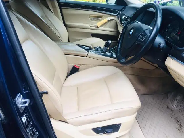 BMW 5 Series 525d 2010