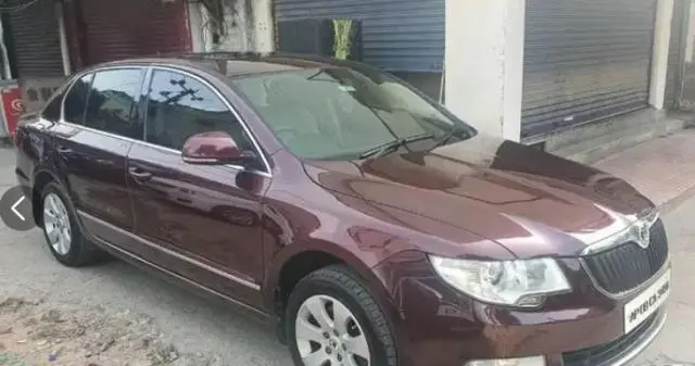 SKODA SUPERB Elegance 2.0 TDI CR 2010