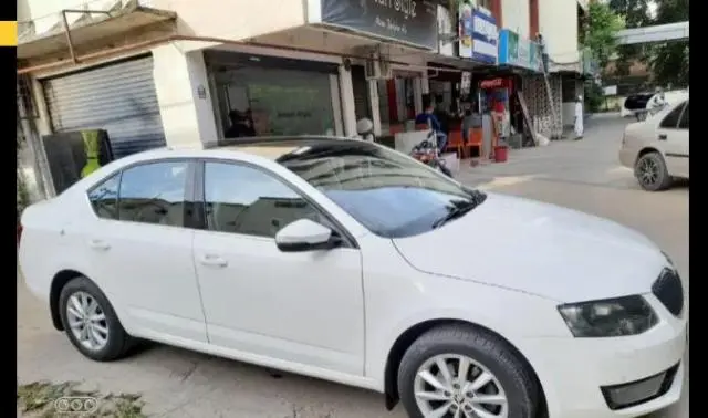 Skoda Octavia Elegance 2.0 TDI AT 2015