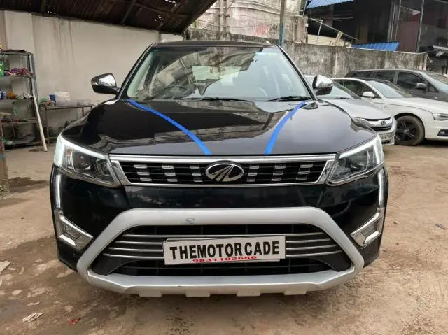 Mahindra XUV300 W8 (O) Diesel 2019