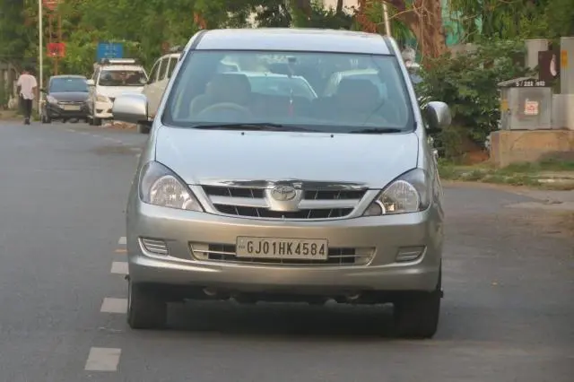 Toyota Innova 2.0 G 2006