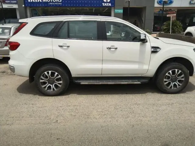 Ford Endeavour Titanium 3.2 4x4 AT 2019