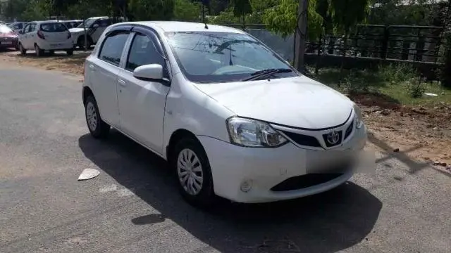 Toyota Etios Liva GD 2015