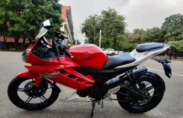 Yamaha YZF-R15 2.0 150cc 2012