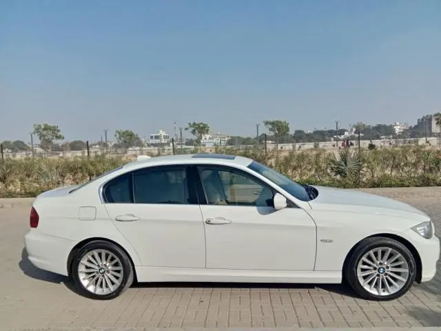 BMW 3 Series 320d 2011