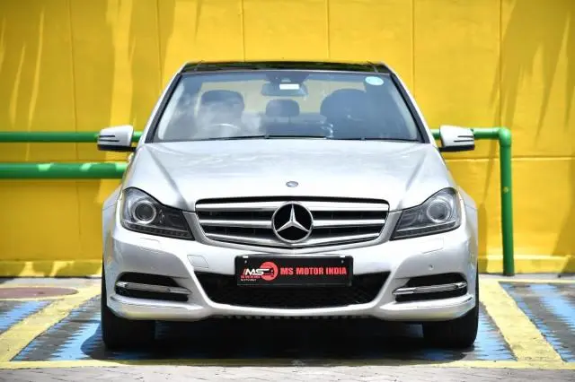 Mercedes-Benz C-Class 220 CDI AT 2013
