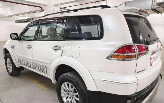 Mitsubishi Pajero Sport 2.5 MT 2012