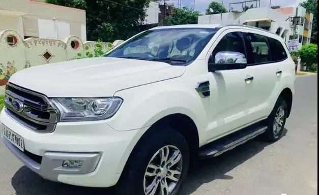 Ford Endeavour Titanium 3.2 4x4 AT 2017