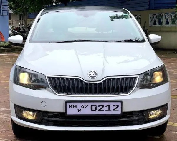 Skoda Rapid 1.6 MPI Style Black Package AT 2017