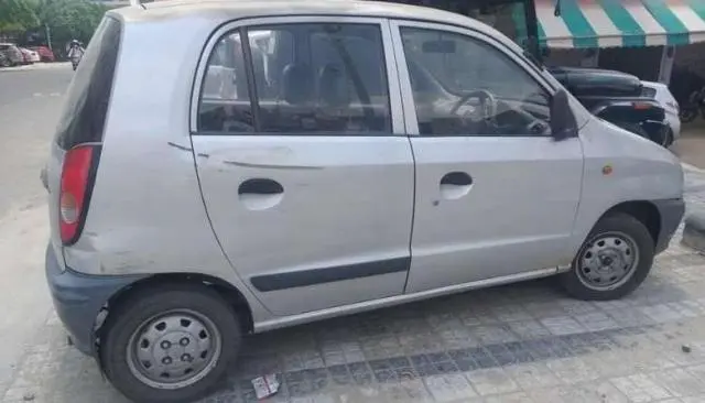 Hyundai Santro LE ZIP Plus 2001