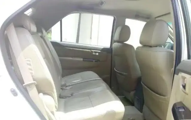 Toyota Fortuner 3.0 4X2 AT 2013