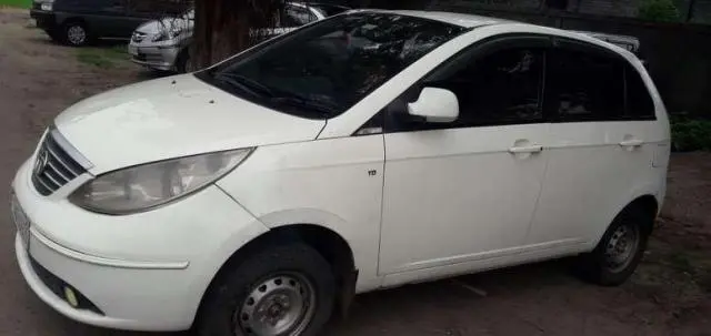 Tata Indica Vista TDI LS 2011