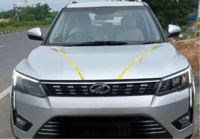 Mahindra XUV300 W8 Petrol BS6 2020