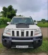 Mahindra TUV300 T8 2015