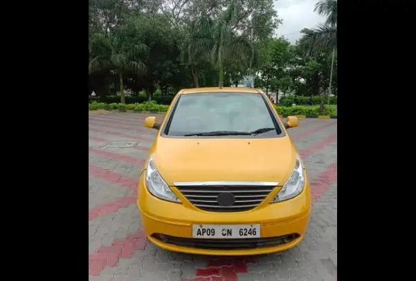 Tata Indica Vista VX Quadrajet 2012