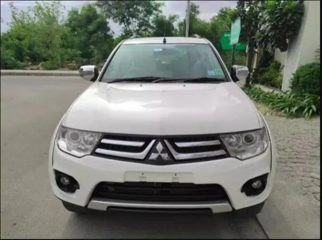 Mitsubishi Pajero Sport 2.5 AT 2016