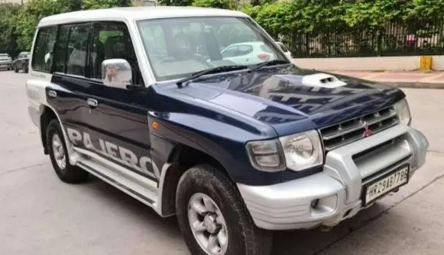 Mitsubishi Pajero SFX 2.8 2011