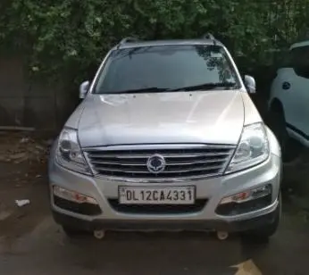 Mahindra Ssangyong Rexton RX7 2013