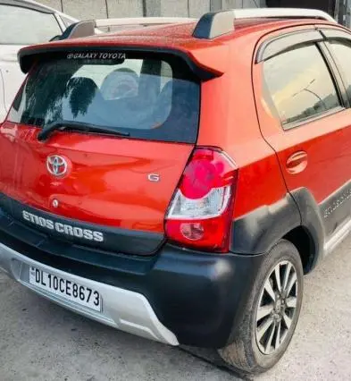 Toyota Etios Cross 1.2 G 2015