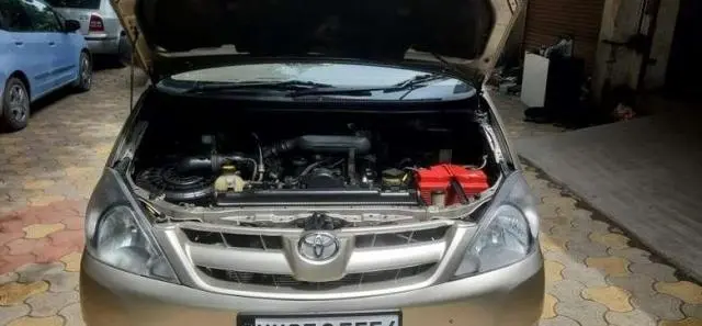 Toyota Innova 2.5 V 8 STR 2007