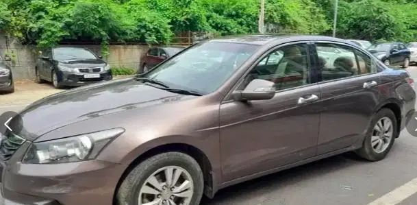 Honda Accord 2.4 ELEGANCE AT 2011