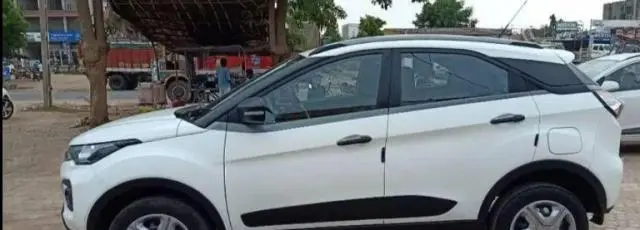 Tata Tiago Revotron XT BS6 2021