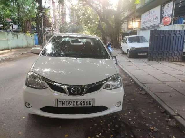Toyota Etios Cross 1.4 GD 2016