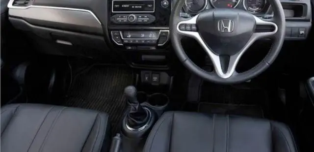 Honda BR-V V Petrol 2016