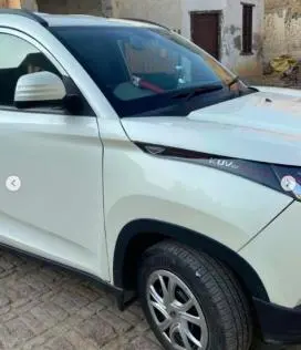 Mahindra KUV100 K4 D 6 STR 2017