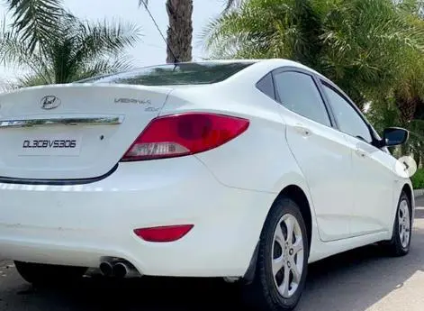 Hyundai Verna 1.6 CRDI SX 2011