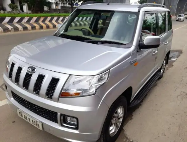 Mahindra TUV300 T8 2016
