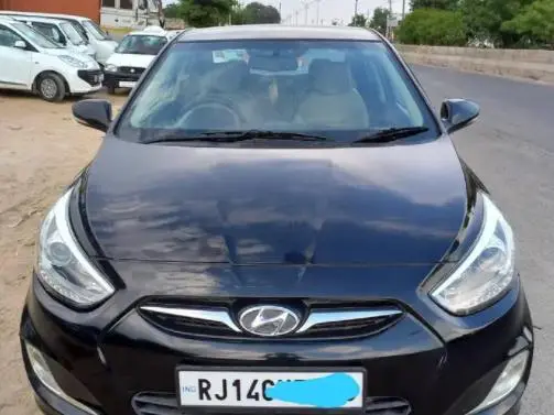 Hyundai Verna 1.6 CRDI SX 2013