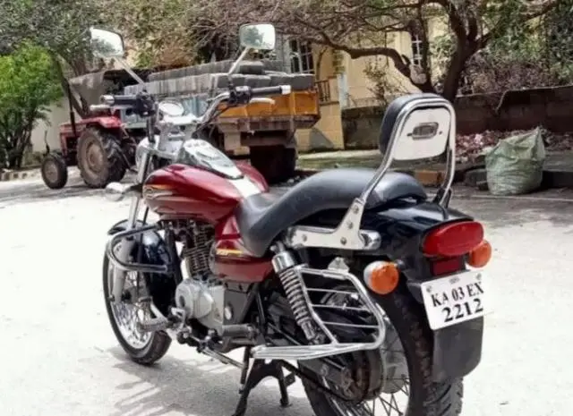 Bajaj Avenger 180cc 2006