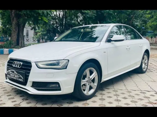 Audi A4 2.0 TDI S Line 2013