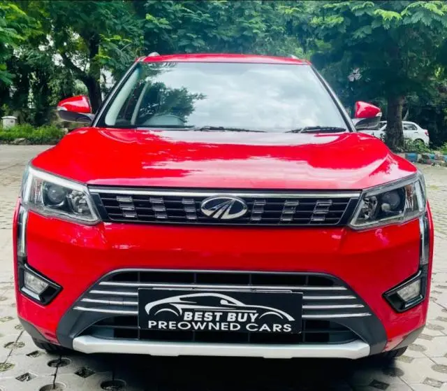 Mahindra XUV300 W8 (O) Petrol 2019