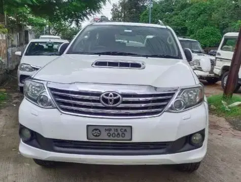 Toyota Fortuner 3.0 4x4 AT 2014