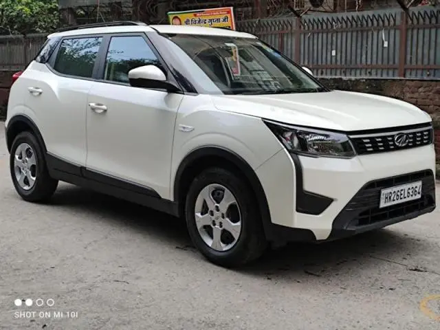Mahindra XUV300 W6 Petrol 2020