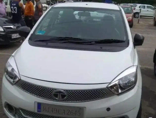 Tata Tiago Revotorq XE (O) 2018
