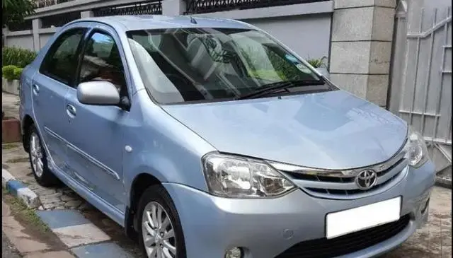 Toyota Etios VX 2012