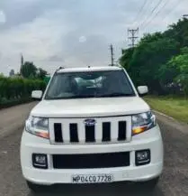 Mahindra TUV300 T8 2016