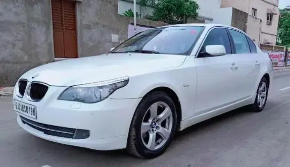 BMW 5 Series 520d 2010