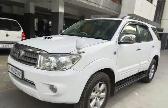 Toyota Fortuner 3.0 MT 4X4 2011