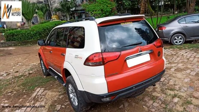 Mitsubishi Pajero Sport 4X4 2015