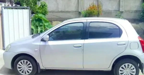 Toyota Etios Liva GD 2012