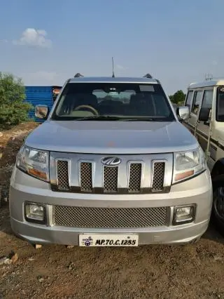 Mahindra TUV300 T4 2017