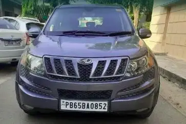Mahindra XUV500 W8 2WD 2011