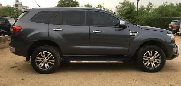 Ford Endeavour Titanium 3.2 4x4 AT 2016