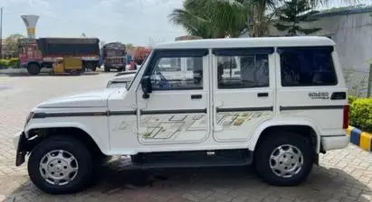Mahindra Bolero SLE 2011