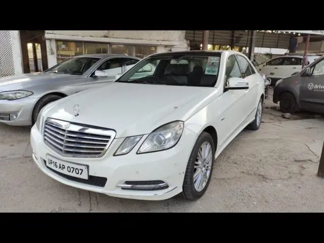Mercedes-Benz E-Class 220 CDI MT 2013